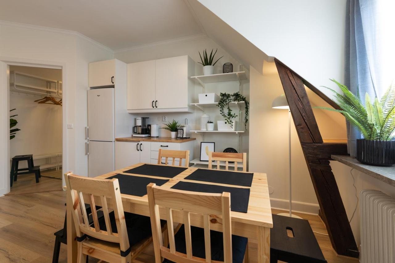 Alyhr Apartments Visby Exterior photo